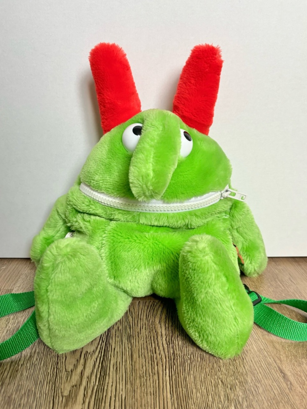Rare Just For Laughs Victor Plush BACKPACK – Montreal Festival Mascot – Vintage